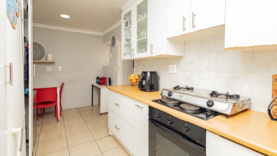 3 Bedroom Property for Sale in Westridge Western Cape